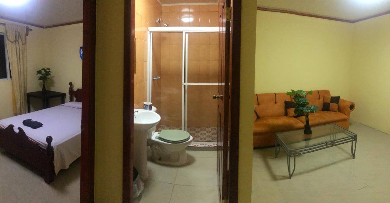 Reff Hotel Бокас дел Торо Екстериор снимка
