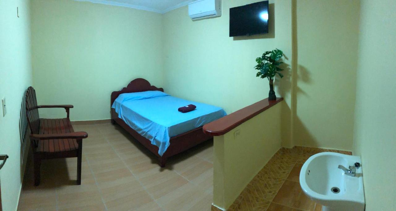 Reff Hotel Бокас дел Торо Екстериор снимка